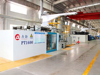 Цех литья пластмасс под давлением