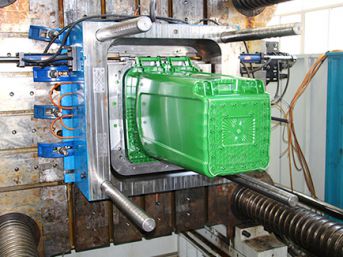 Машина для литья пластмасс под давлением