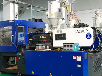 2K машина для литья пластмасс под давлением-250T