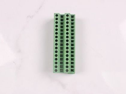 прецизионное электронное литье пластиковых деталей